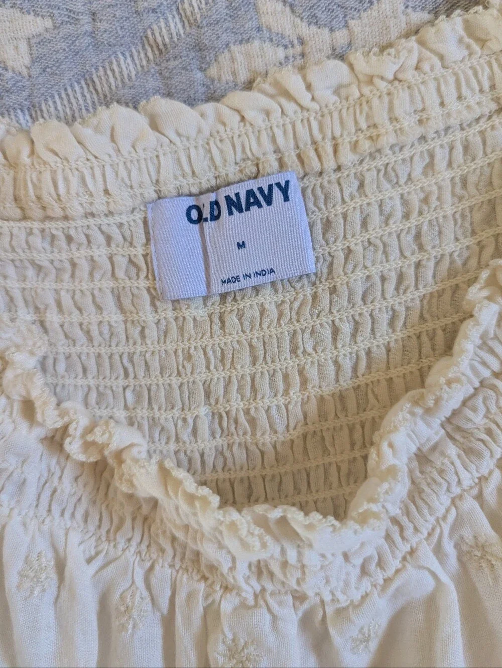 Old Navy Cream Embroidered Blouse - Picture 5 of 5